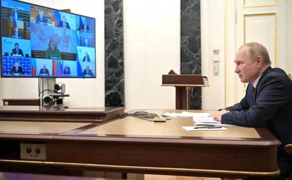 Глава Минобрнауки доложил президенту о создании молодежных лабораторий