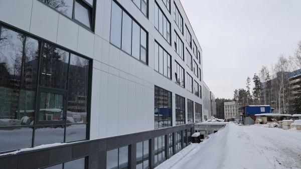 Строительная готовность объектов второй очереди нового кампуса НГУ превысила 70%