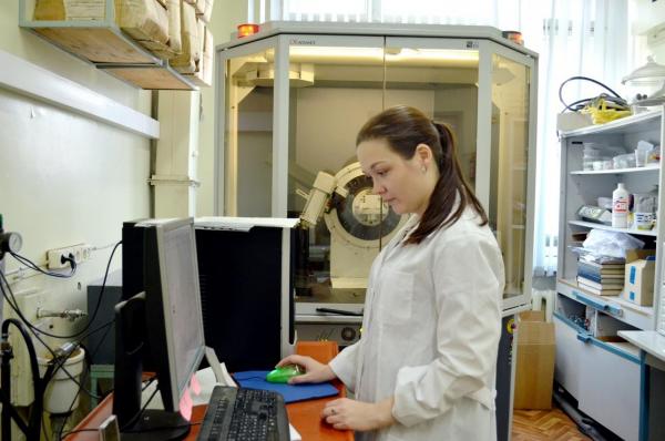 старший научный сотрудник лаборатории структурных методов исследования ФИЦ «Институт катализа им. Г. К. Борескова СО РАН» кандидат химических наук Татьяна Кардаш