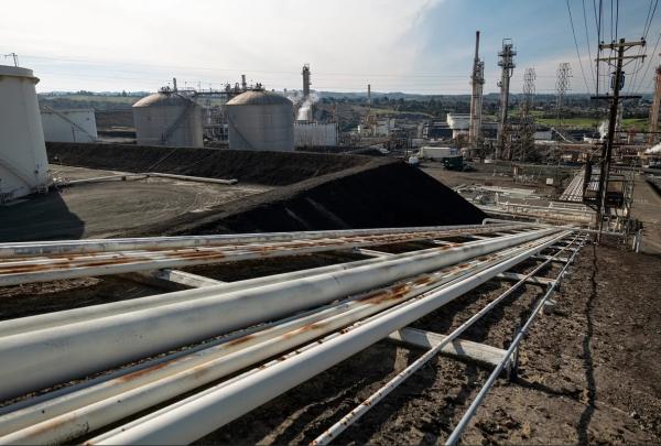 В США Агентство по охране окружающей среды выкатило нефтеперерабатывающим компаниям более жесткие требования относительно доли биотоплива, которое необходимо добавлять в обычное дизельное топливо и бензин