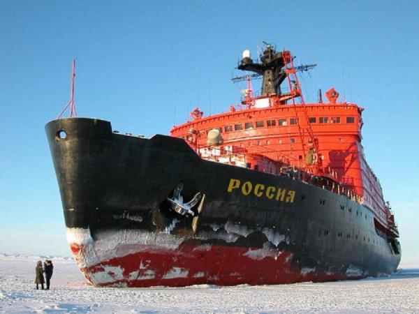 Об Арктике говорят, об Арктике спорят и, похоже, даже готовы за нее бороться с применением военной силы