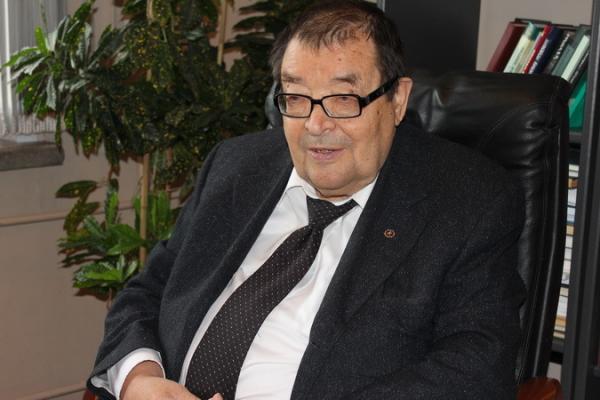 Юбилей академика Накорякова