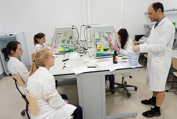Молодые ученые Академгородка выступили руководителями научных проектов для одаренных детей в Сочи