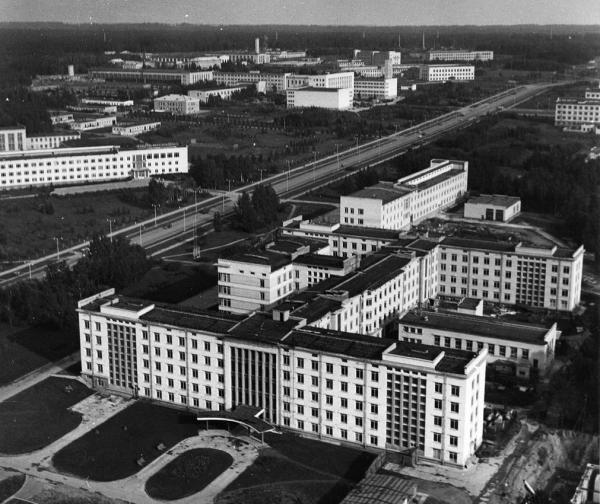 Полвека на гребне волны информационной революции