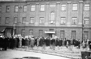 В конце 1950-х годов все Сибирское отделение базировалось в одном здании на Советской, 20, где на каждый институт приходилось несколько комнат
