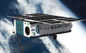 Год назад состоялся запуск индийской ракеты PSLV, которая вывела на орбиту очередной спутник компании - Arkyd-6, который содержит на борту экспериментальную технологию поиска воды на астероидах
