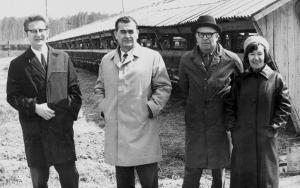  С 1958 года Д. К. Беляев прочно, до конца своей жизни связал свою судьбу с Академгородком, ставшим вскоре всемирно известным научным центром