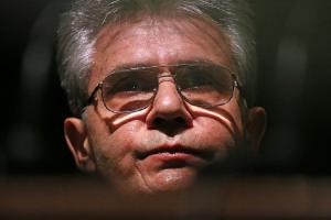 Мне было важно, чтобы мой институт в эти трудные годы выжил, был в нормальной форме и готов к тому, чтобы в случае изменения условий на благоприятные рвануть вверх из хороших начальных условий