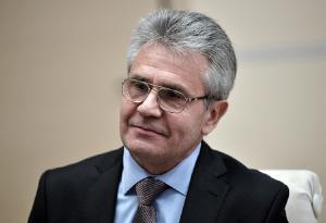 работа по созданию имиджа, по позиционированию в правильном информационном поле, вообще говоря, только на альтруизме делаться не может