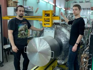 Школьник разработал механизм, упрощающий работу с установкой Института ядерной физики