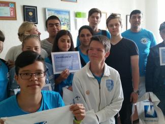 19 июля в Сибинфоцентре ребята создали приложение-конструктор, которое позволяет обрабатывать картинки и делать графические спецэффекты