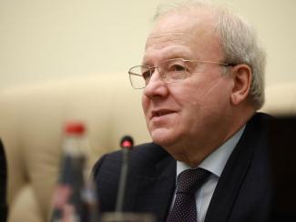 Так считает вице-президент Академии наук Алексей Хохлов