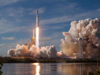 Космическая гонка миллиардеров способствуют дополнительному ухудшению ситуации с парниковыми газами